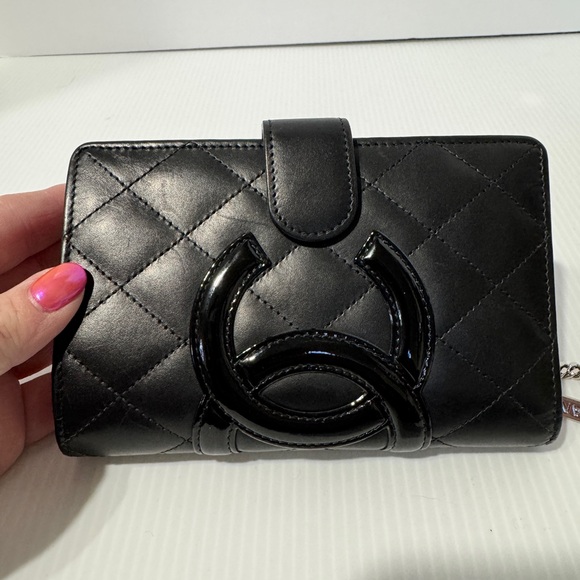 EUC Chanel Cambon Compact Wallet - Picture 14 of 15
